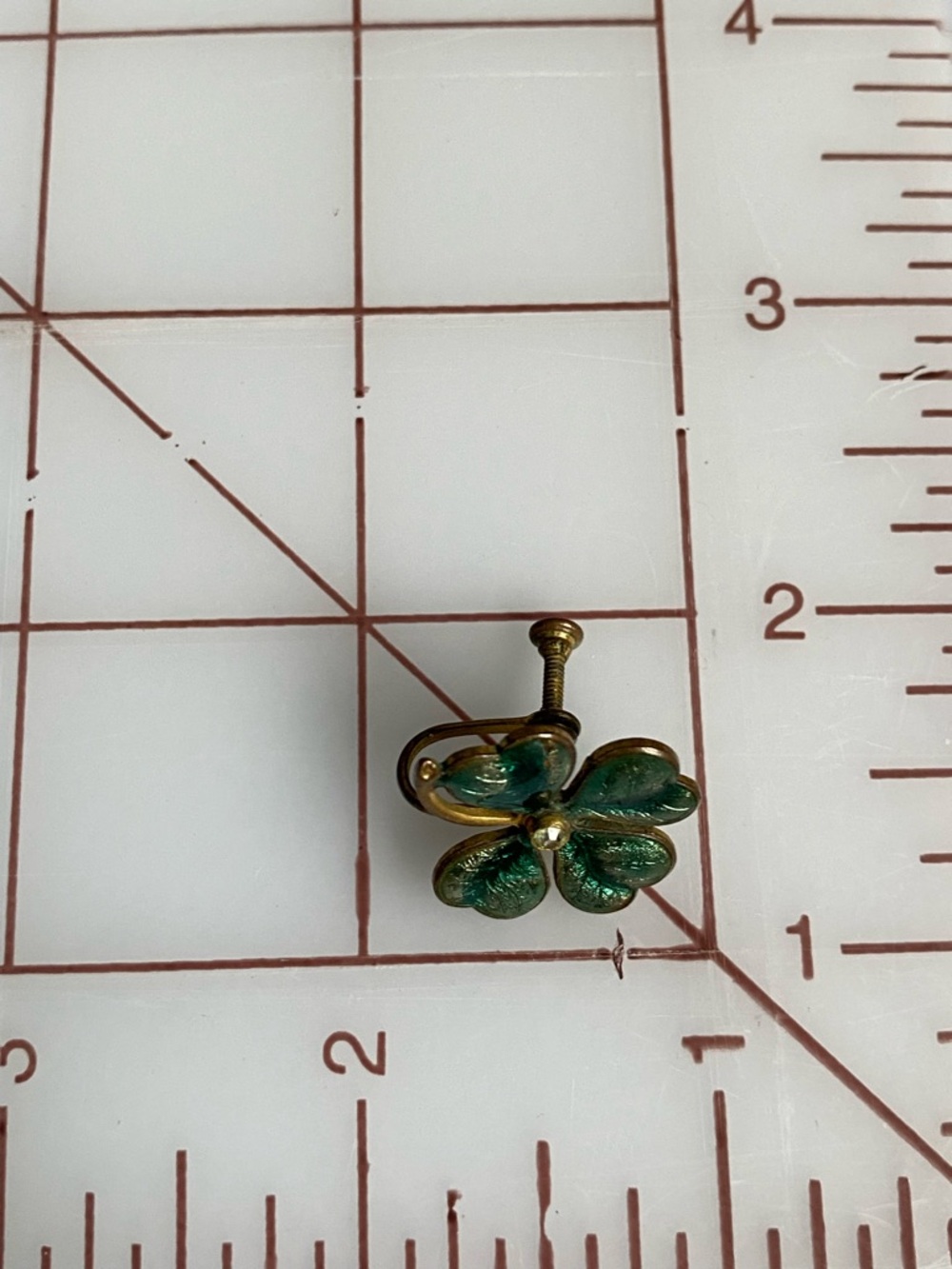 Vintage Shamrock Enamel Clip On Earrings - Picture 5 of 5